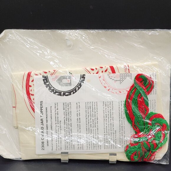 Christmas Cross Stitch Kit Jar Toppers by The Creative Circle Calico #2308 VTG 1 - Picture 4 of 4